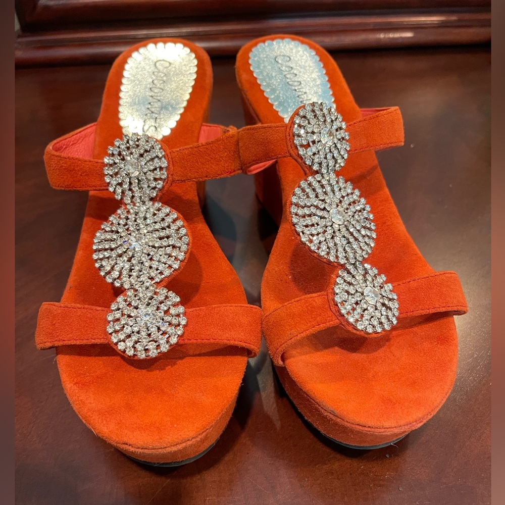 Coconuts bright oranges wedges